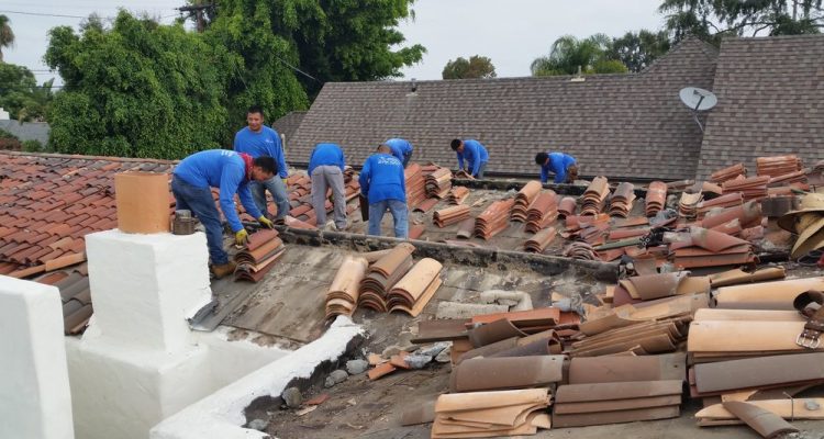 Roof RepaRoofing Escondidoir