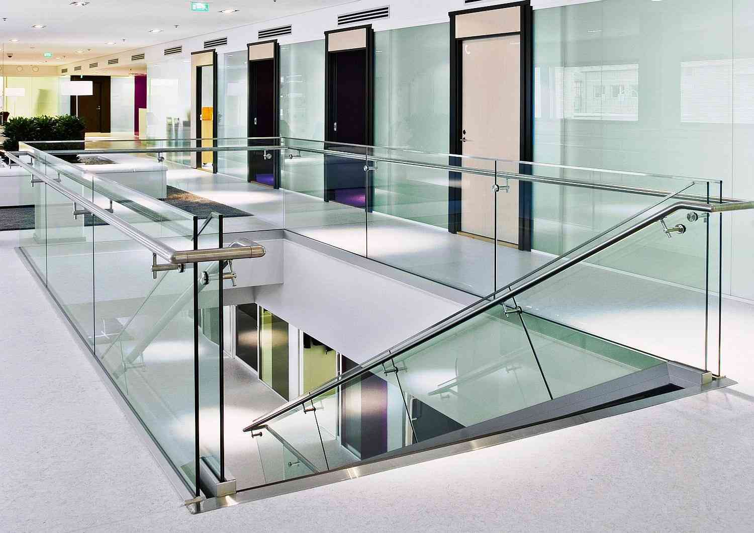 glass railing manufacturer