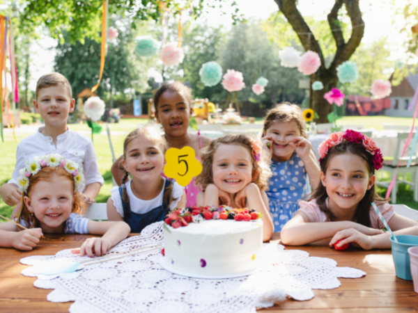 outdoor-birthday-party-featured