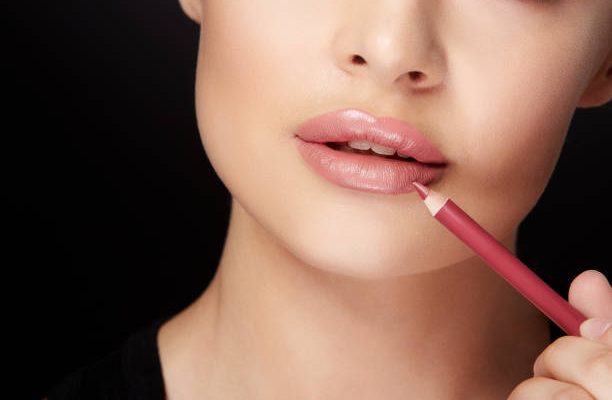 Why Lipliner is Essential for a Perfect Pout