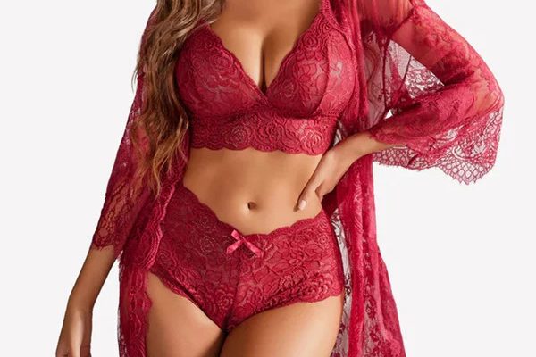 mehroon lingerie sets