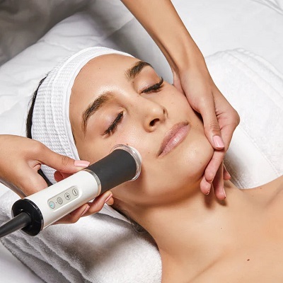 Oxygeneo Facial Clinic in Muscat