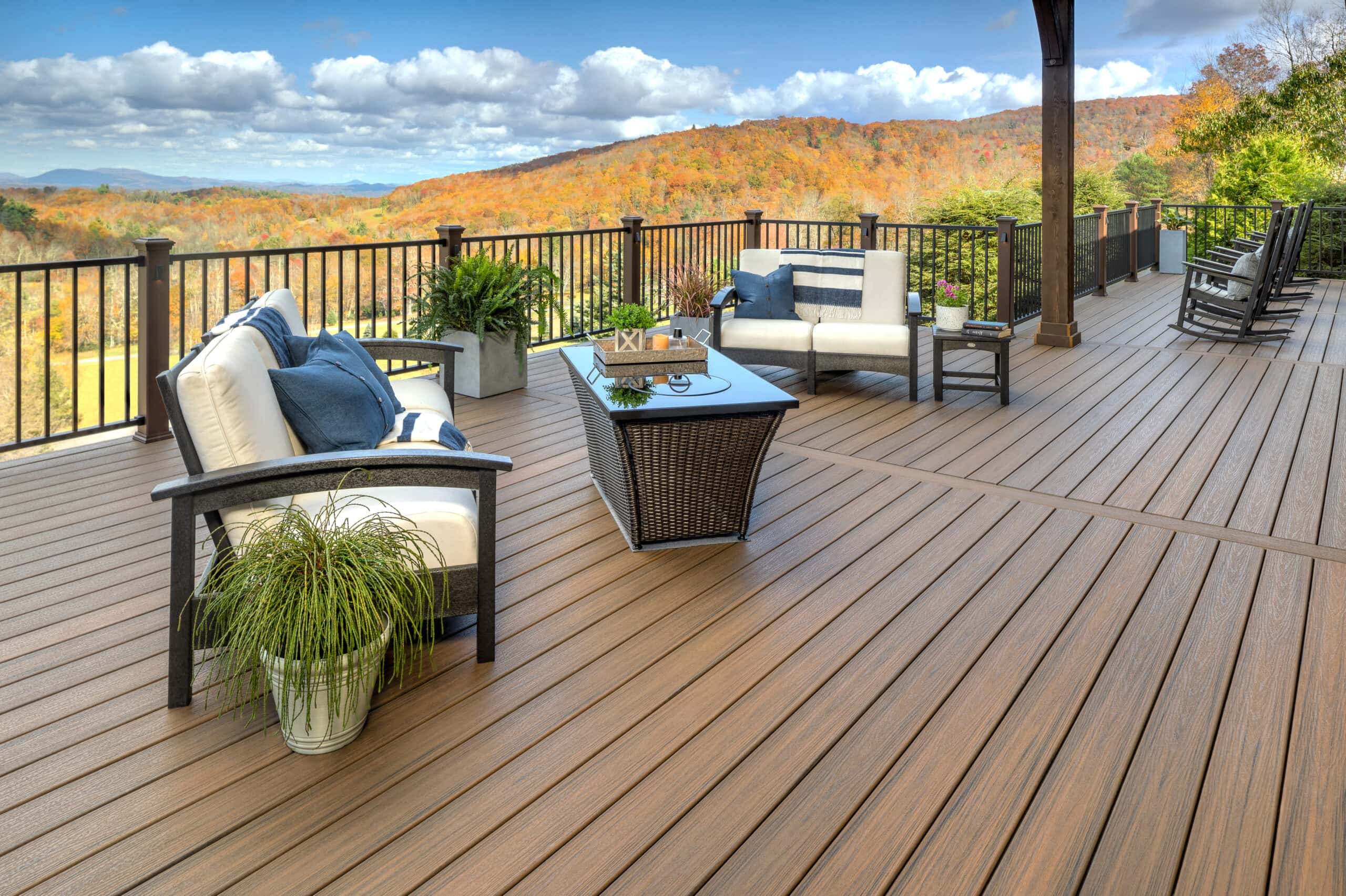 how-to-choose- the-perfect-decking-boards-for-your-climate