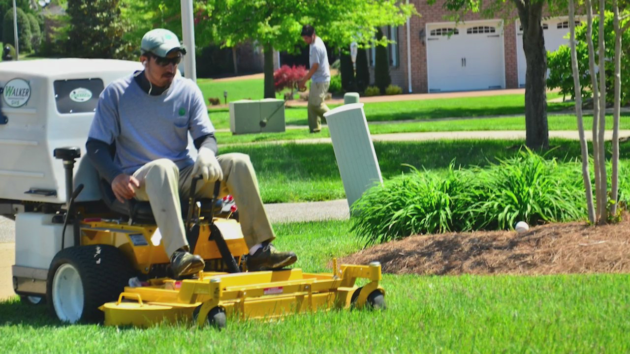 lawn care service rogers