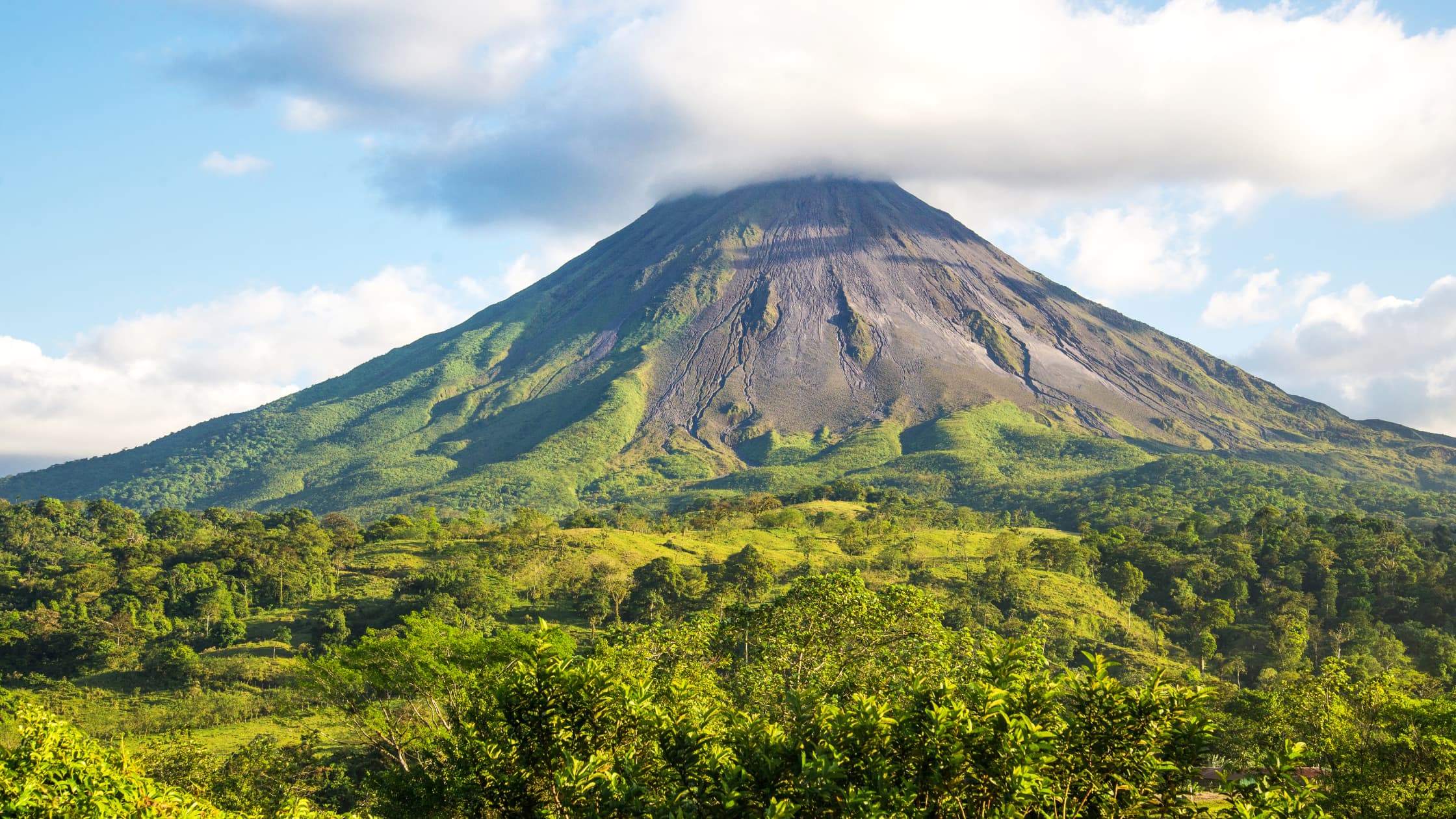 Arenal Volcano Hike Difficulty? Ecoterra Costa Rica’s Complete Guide IN 2025