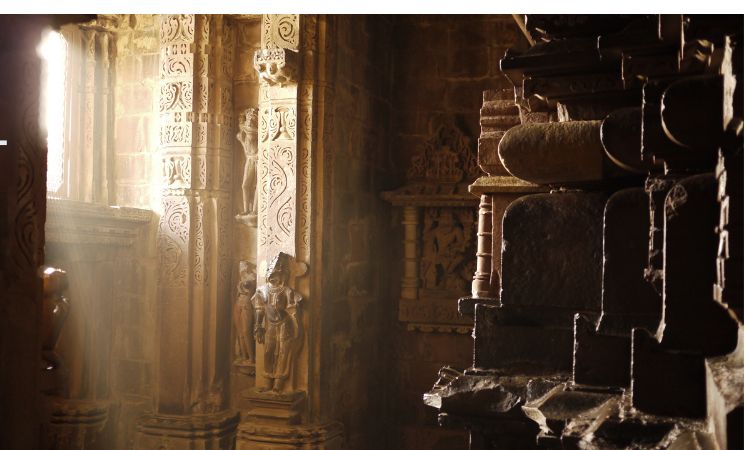 indian religious and spiritual market