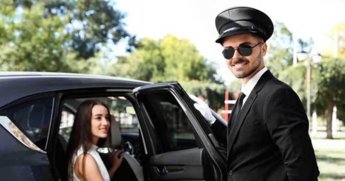 Chauffeur Service for Airport Transfers in Saudi Arabia