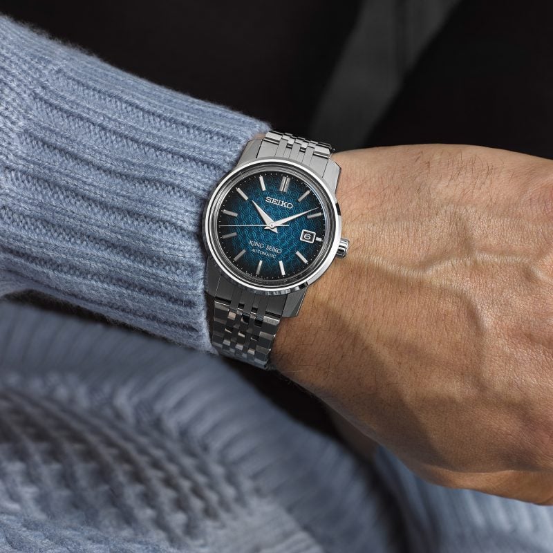 Seiko_SJE105_Model1-800x800
